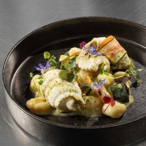 Sola z warzywami/ cukinia/ cytrusowy sos/ gnocchi  